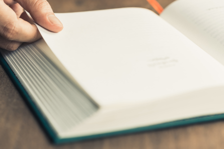 Un chapitre complet tiré du livre Écoute et mange – Stop au contrôle vous est offert. 